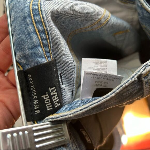 Fifty five Diesel Stylish Light Blue Men's Skinny Jeans 32 4 Button Fly - Picture 8 of 16